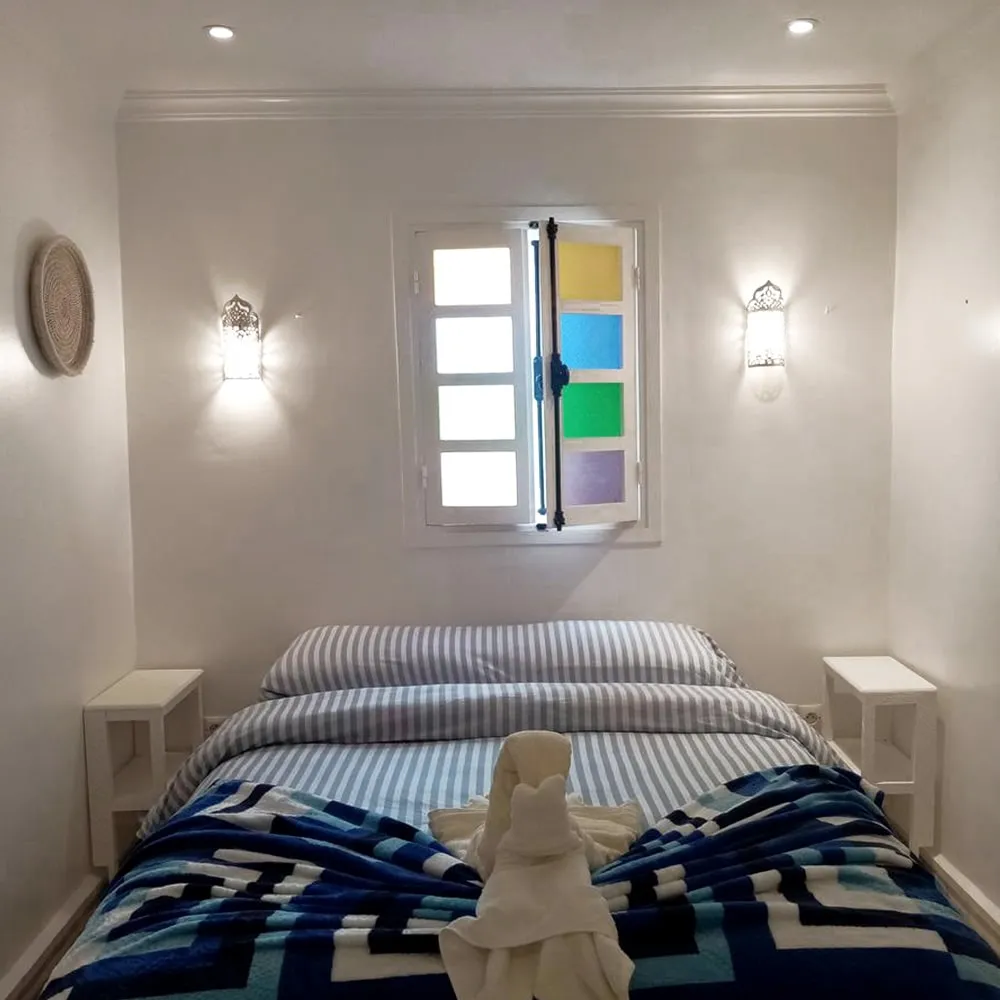 Double room with Moroccan blankets