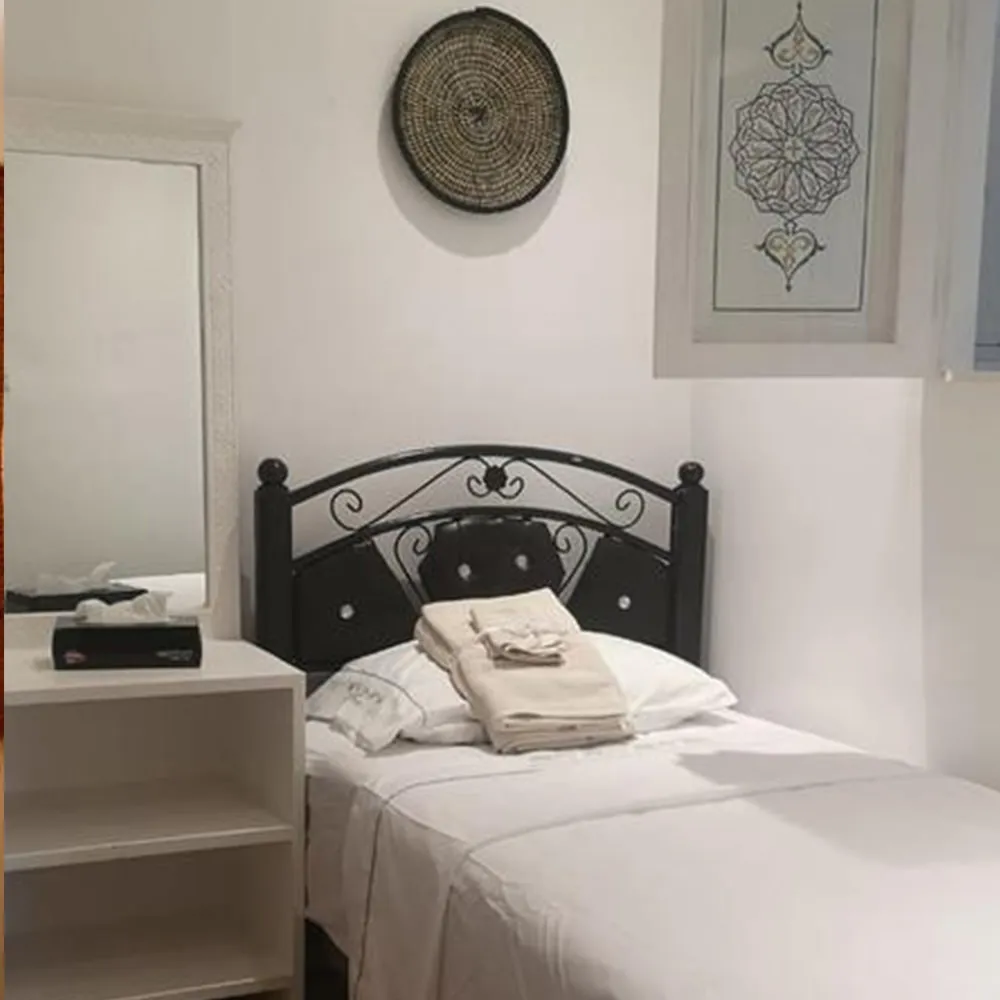 Twin room with two single beds